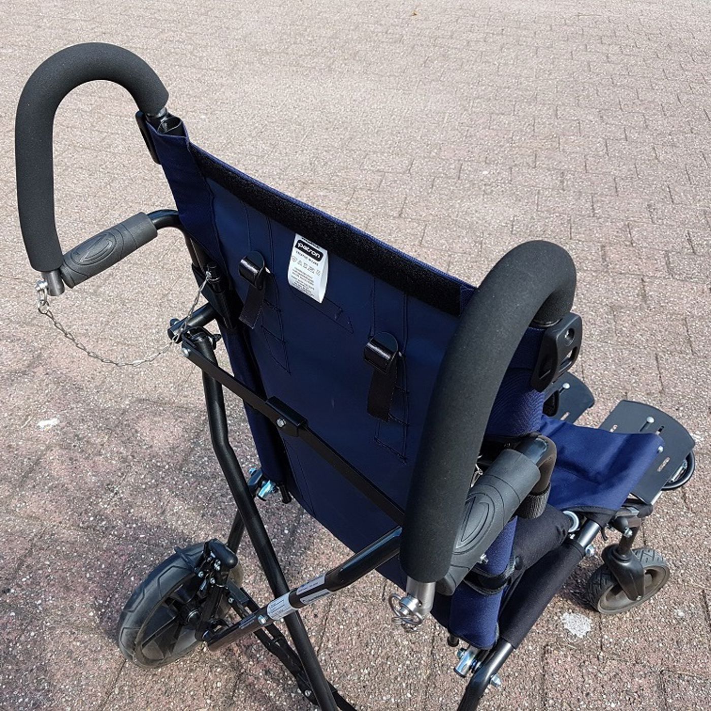 Uitneembare duwhandvatten, maat 38 en 42 Uitneembare duwhandvatten op Corzino buggy's